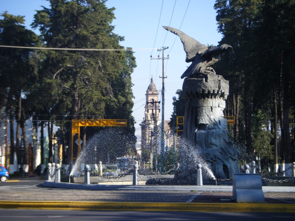 El Aguila Ranchito al fondo