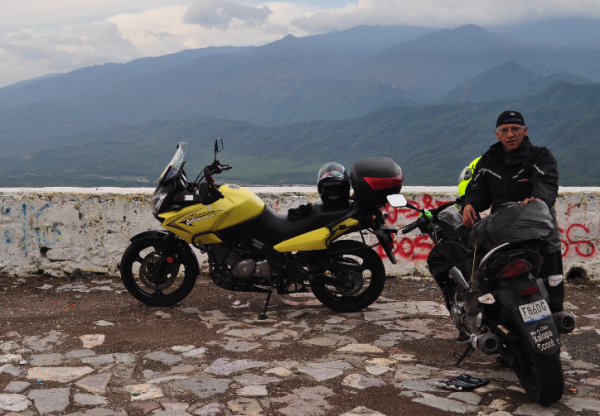 En el mirador de Cuicatlán. Poco antes de anochecer.