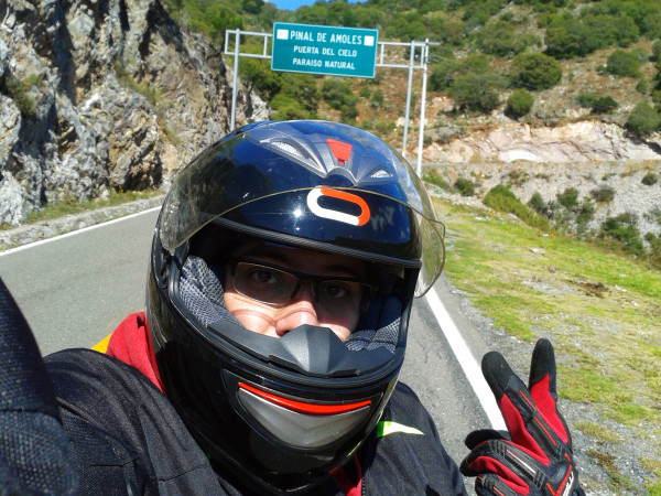 Selfie en medio de la carretera xD