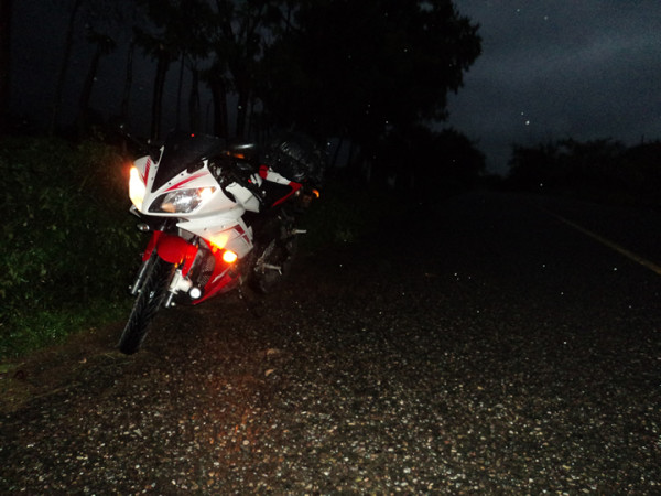  Yamaha R15 Nocturna