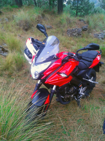 Bajaj 200 AS Into the Wild