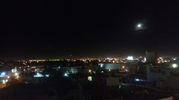 La vista de Aguascalientes por la noche